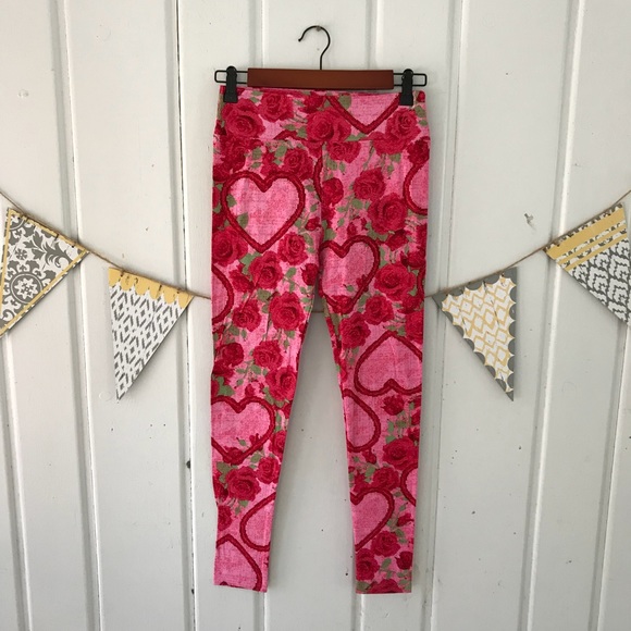 LuLaRoe Pants - LuLaRoe Hearts and Roses OS Valentine’s Leggings